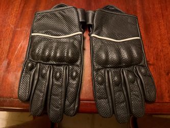 Motorcycle gloves