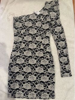 Black and white flowery dress