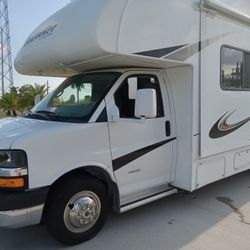 2014 Chevrolet sun seeker By forest river 26 Ft