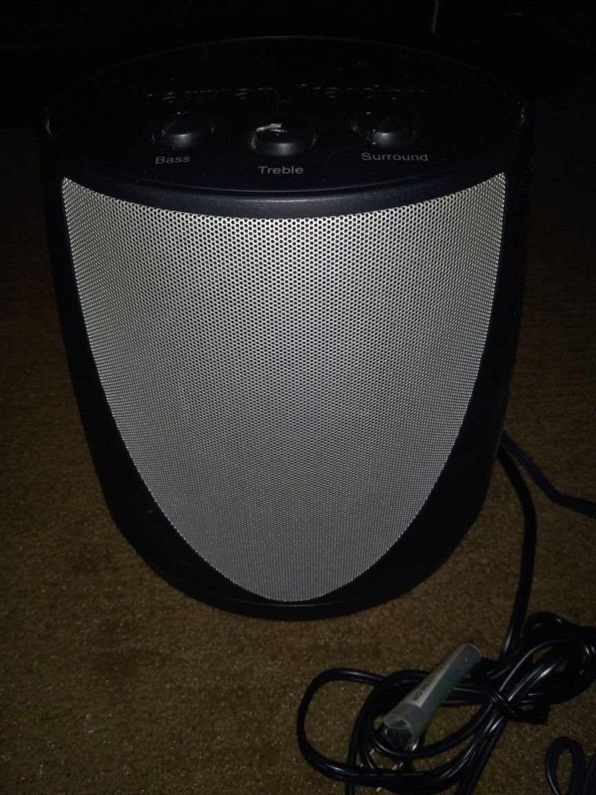 harman/Kardon subwoofer ModelHK695-01