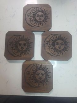 SET DE 4 PORTAVASOS  HECHOS CON LASER  SOL Y LUNA