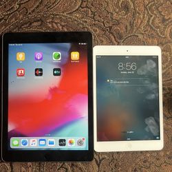 Two iPad Air (1st Generation) 