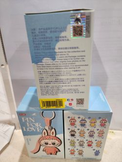 Letter U from PIN FOR LOVE LABUBU 