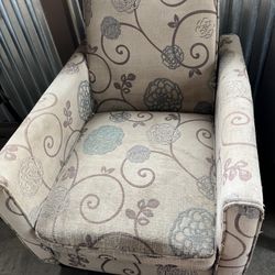 Very Used Recliner. Rialto. $40