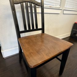 Set of Dining Chairs (4)