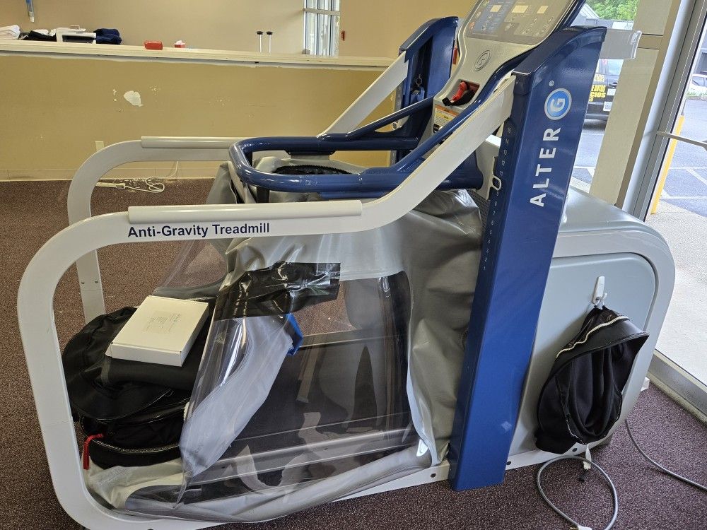 ALTER-G TREDMILL- LIKE NEW CONDITION- VERY LIGHT USE!