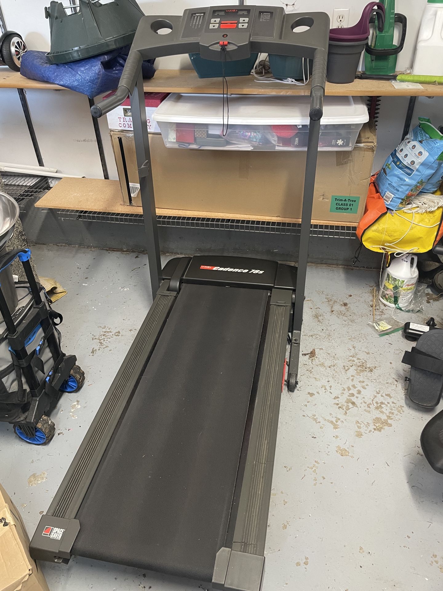 Treadmill - Weslo Cadence 78s