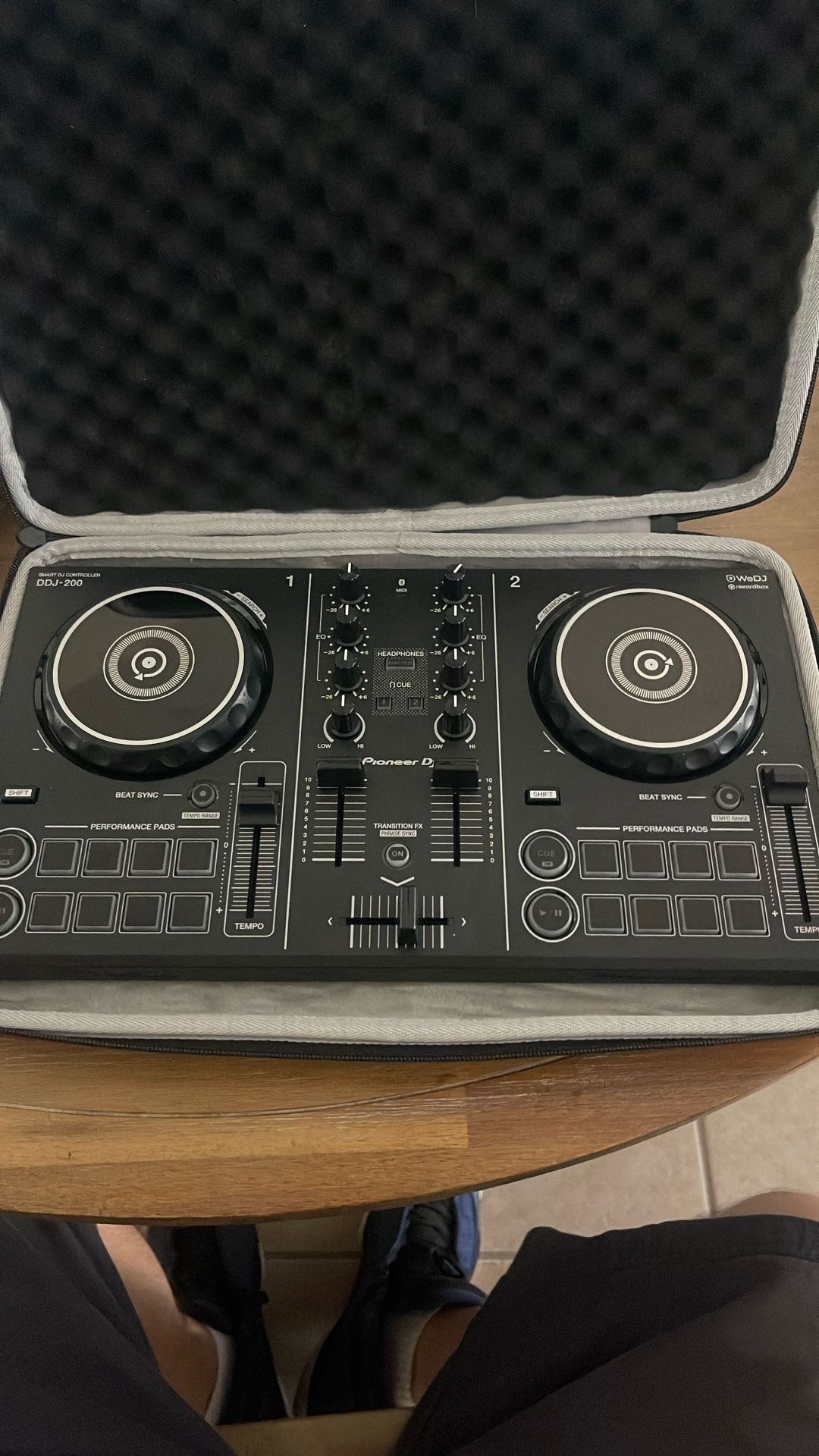 Pioneer DDJ-200 Mixer