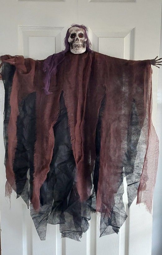 Hanging Spook