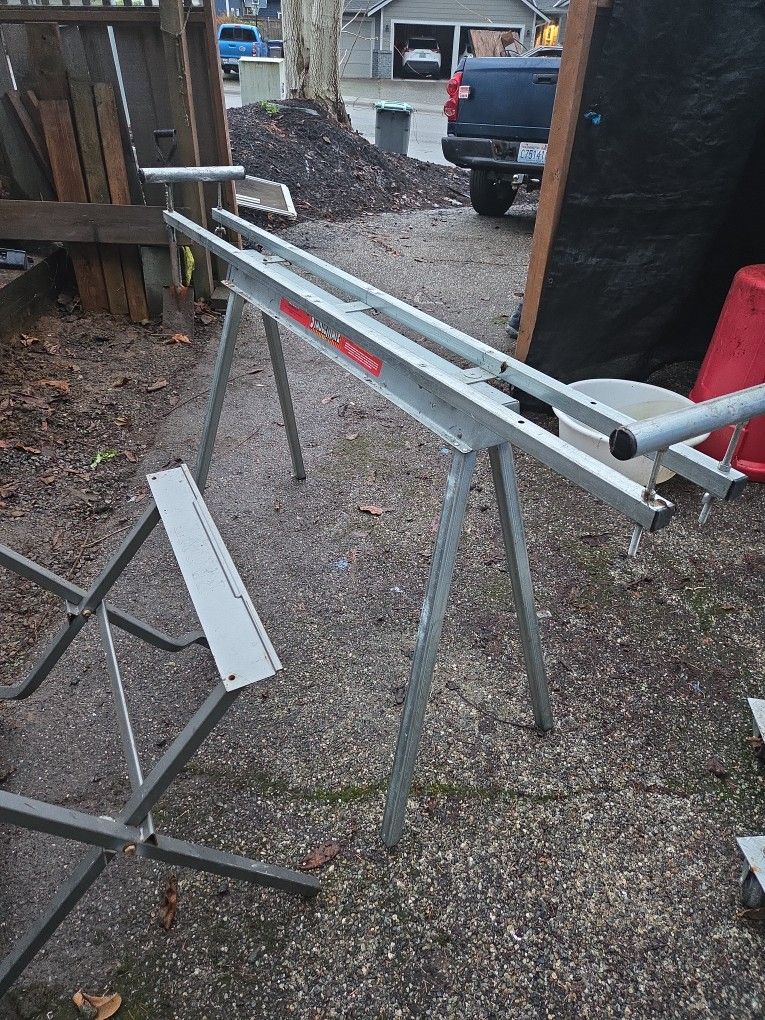 Compound miter saw stand