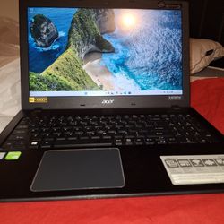 Acer Aspire E5-576G i5-8250U 1.6GHz MX150 GPU 8GB RAM 256GB SSD W11