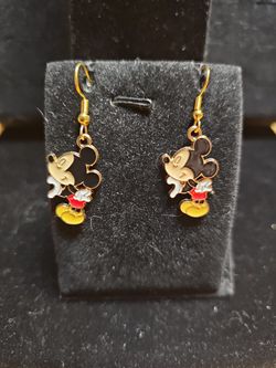 New Disney's Mickey Mouse earrings 