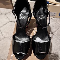 CHRISTIAN LOUBITIN HEELS  Size 7 