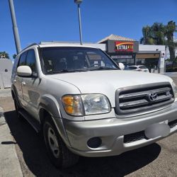 2004 Toyota Sequoia
