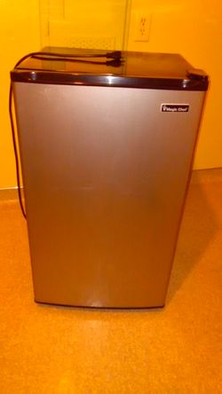 Magic Chef 3.5 Cu. Ft. Mini Fridge