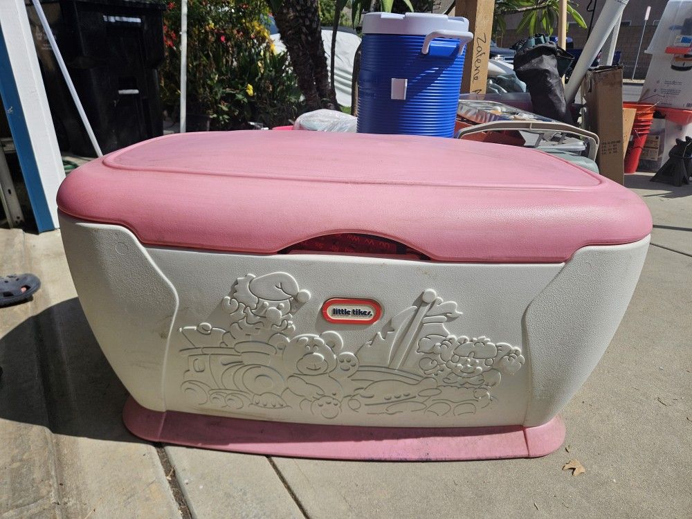 Little Tikes Toy Box Storage Chest