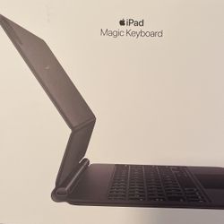 iPad Magic Keyboard Case