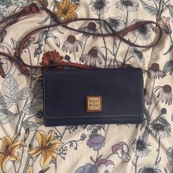 Dooney & Bourke Hand Bag