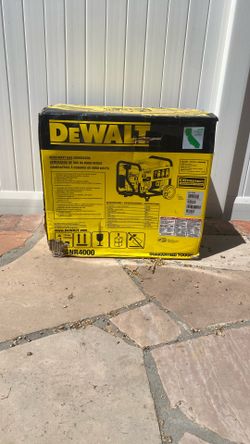 Generator De Walt 4000w Gas 3.4 Gallon 10 Hour