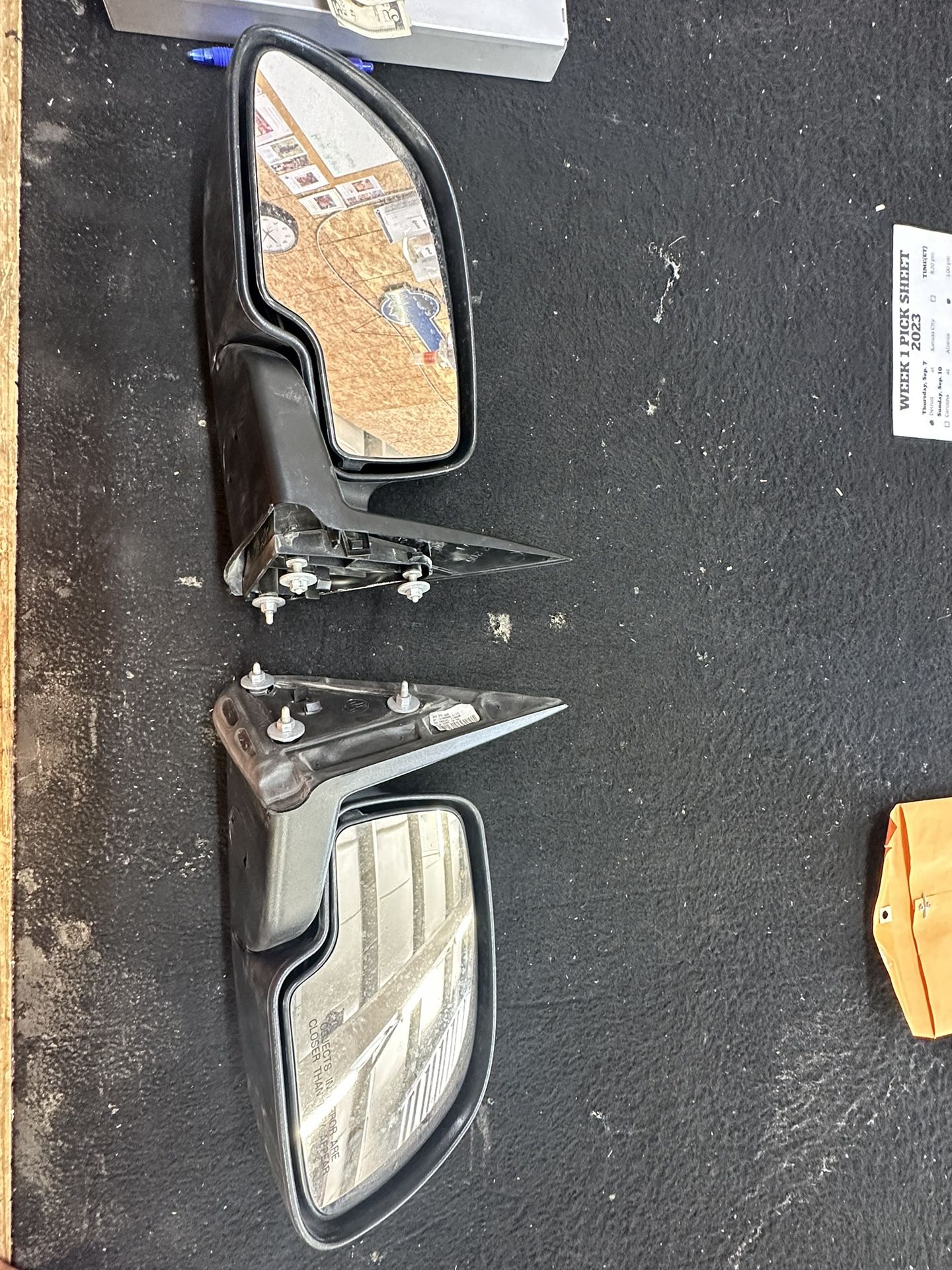 2005 Chevy Silverado Mirrors