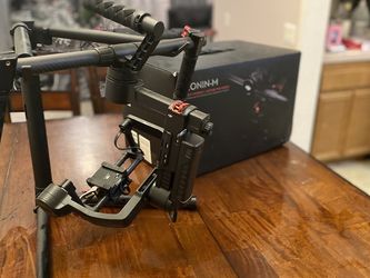 Ronnin - M Camera Stabilizer