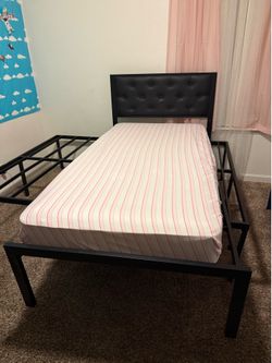 Twin bed