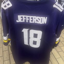 Size L.       Nike Minnesota Vikings Jefferson #18 NFL Football Jersey Purple