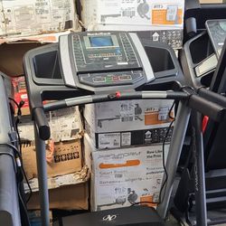 Nordictrack T 6.5 treadmill with motorized incline- 349$ 