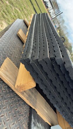 Heavy Duty 4x6 3/4” Rubber Mats