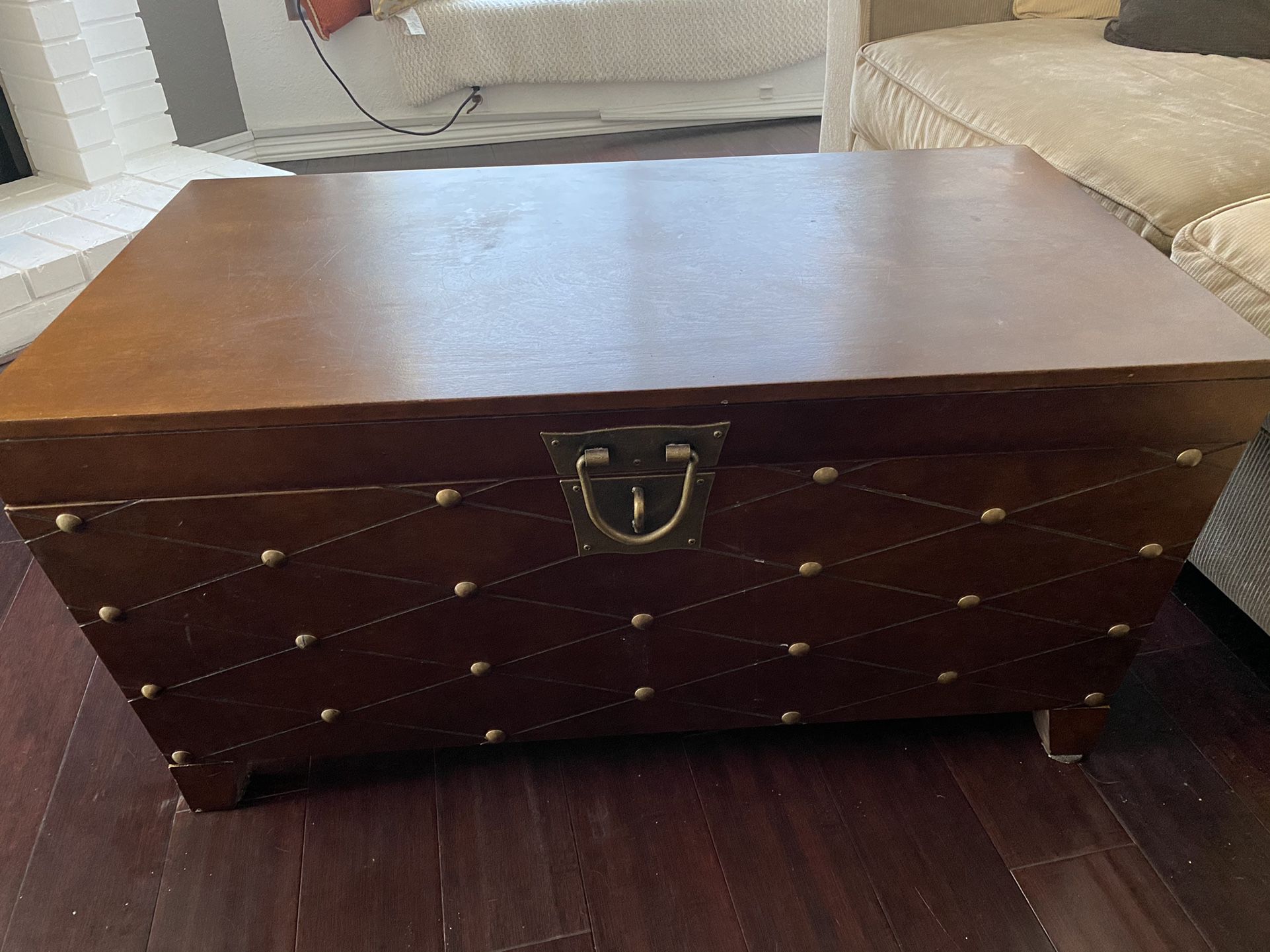 Moving Out Sale, Beautiful Chest Coffee Table!