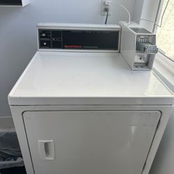 Speed Quen Comercial Dryer