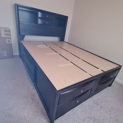 Queen Bed 🛌  Frame