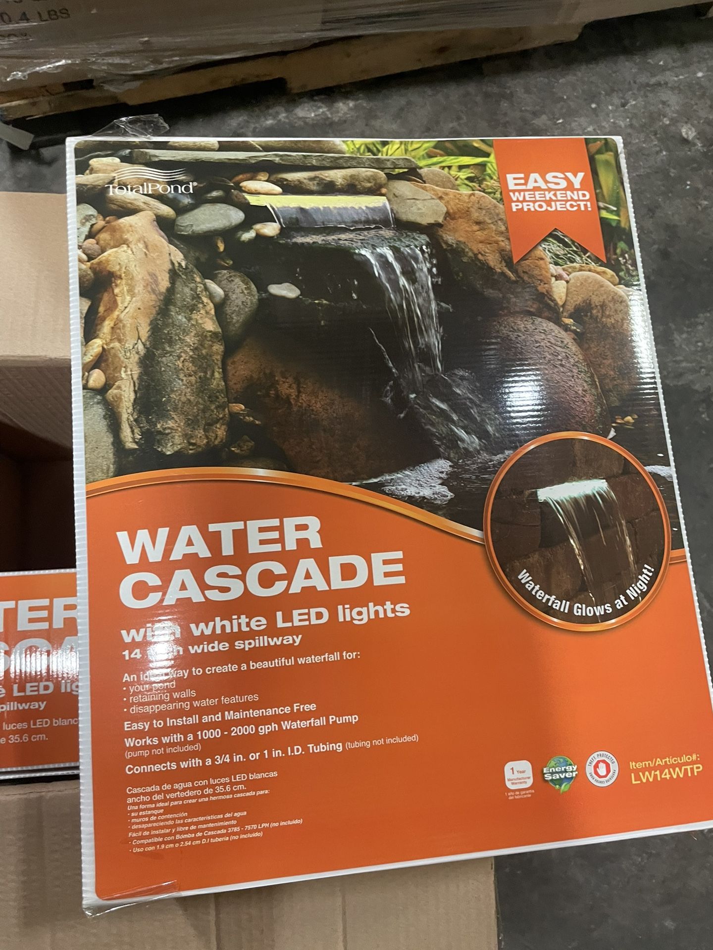 Water cascade