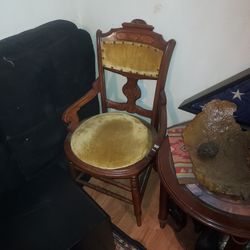 1912 Victoria Style Chair 