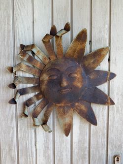 Rustic Metal Sun Face Wall Art Sculpture for garden