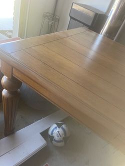 Free Free Free table