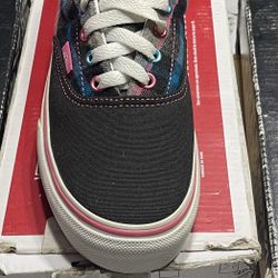 Vans Size2.5 $25