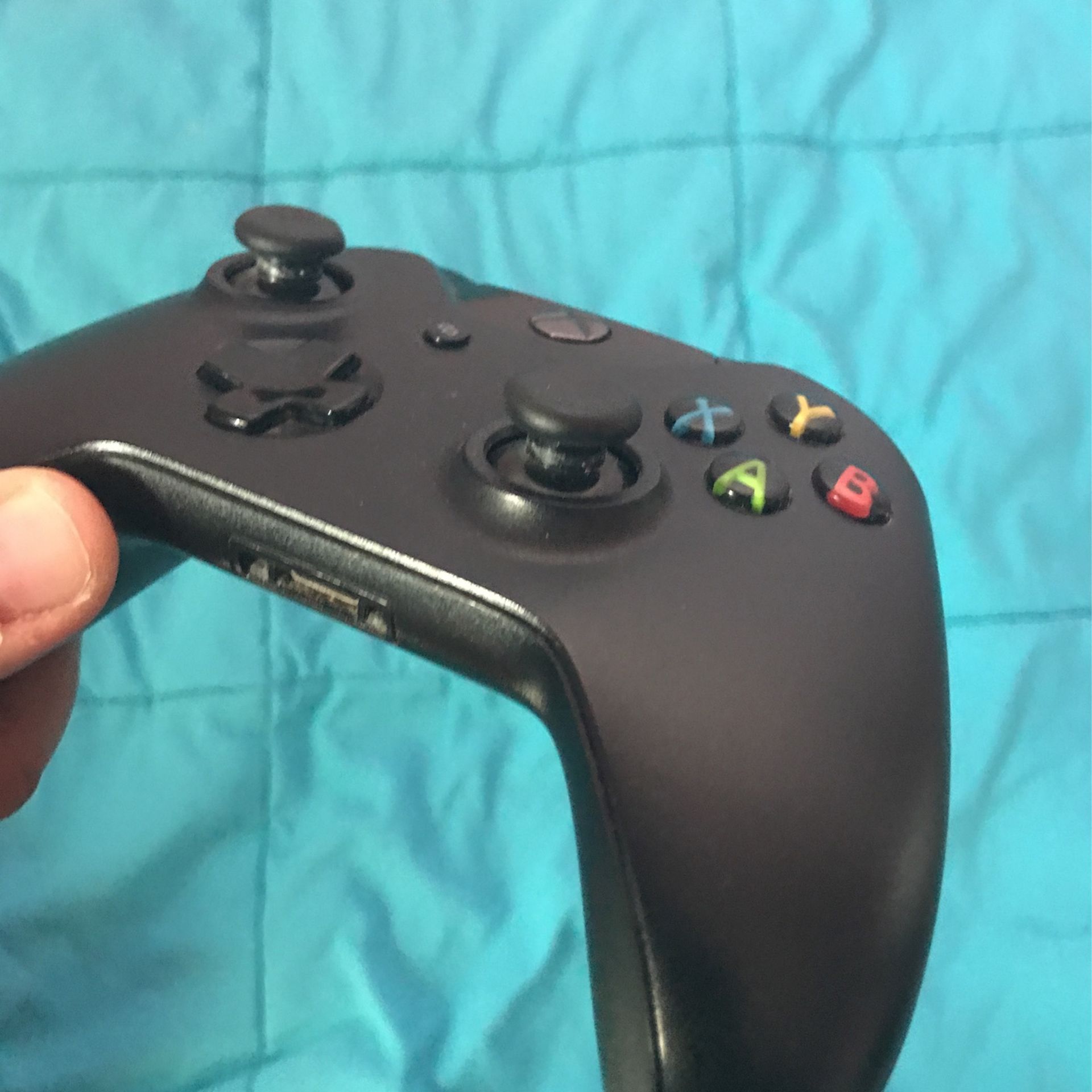 Rechargeable XboxOne Controller!