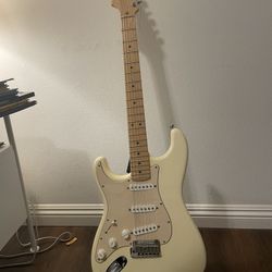 Lefty Fender Standard Stratocaster 2003 MiM