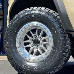 17x9 Lock Krawler 6x139 