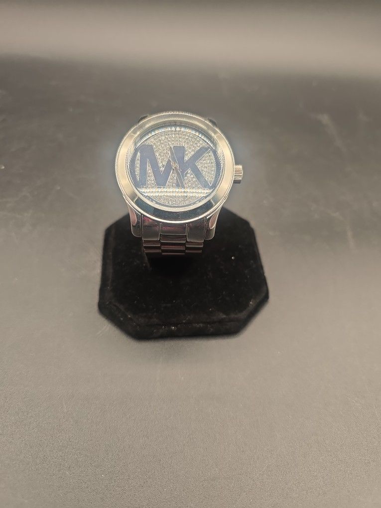 Michael Kors Runway Silver Dial Silver Steel Strap Watch for Women - MK5544