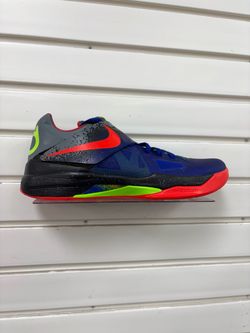 Nike Zoom KD 4 Basketball Sneaker