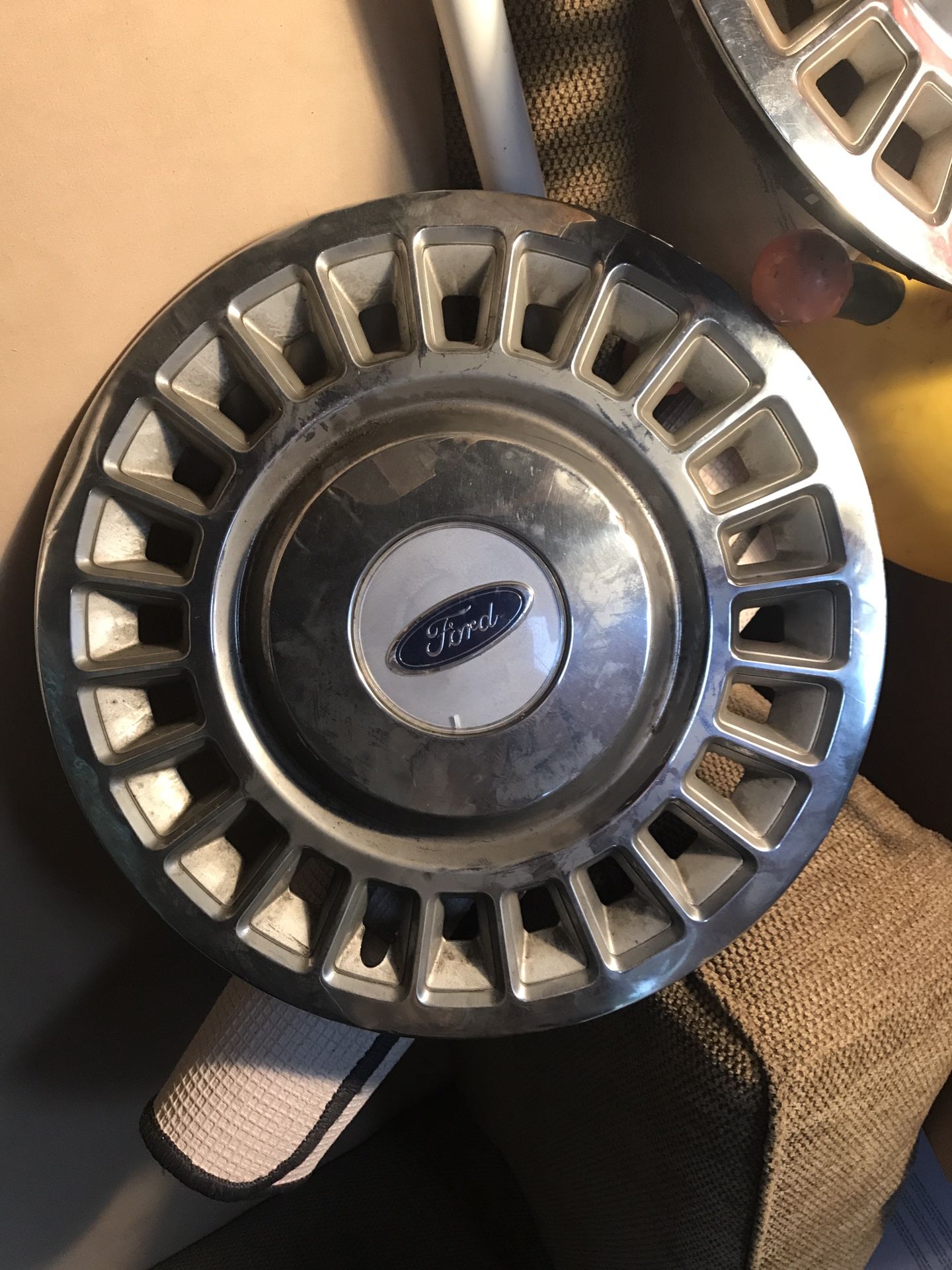 Crown Vic Hubcaps for Sale in Seattle, WA OfferUp