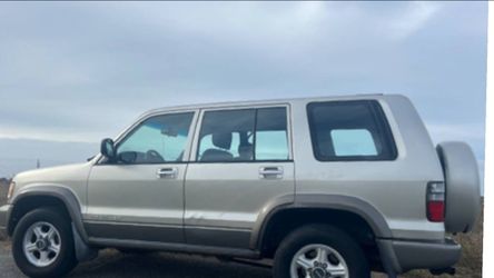 Isuzu Trooper