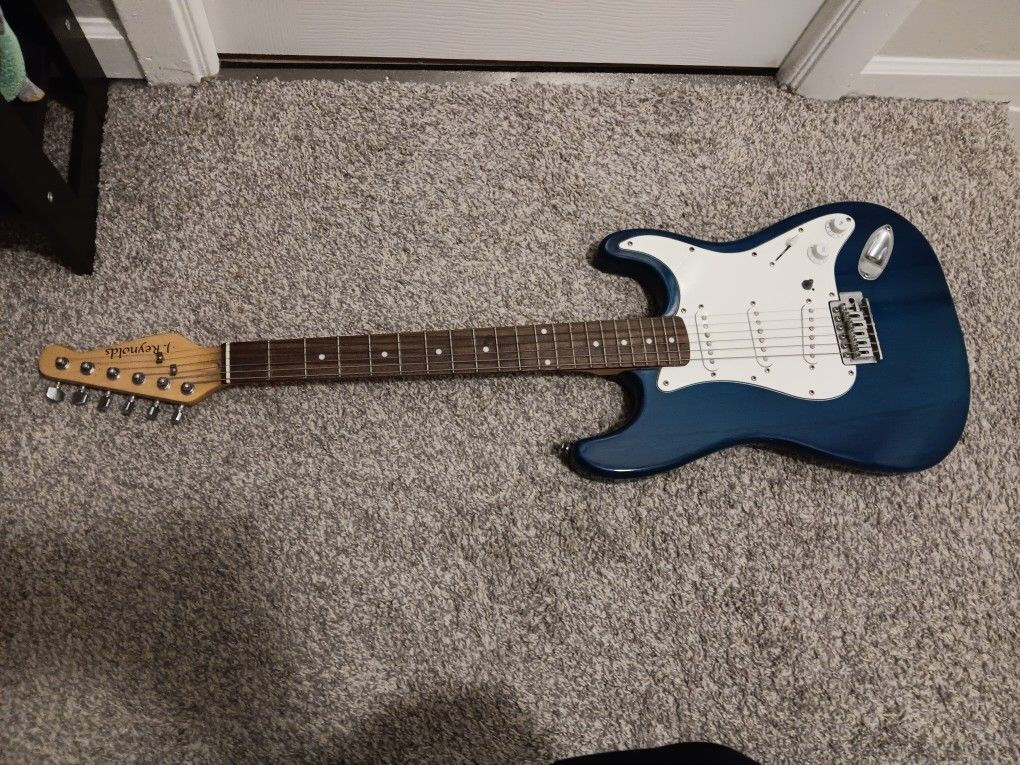J. Reynolds Stratocaster Style Electric Guitar (Blue Green)