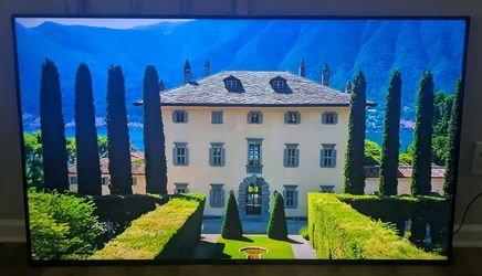 65" Samsung Smart TV