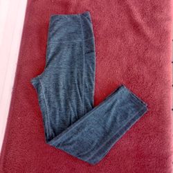 KYODAN CROPPED ATHLETIC LEGGINGS SZ M WOMENS