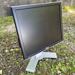 ⚡ Workspace Upgrade – Monitor & Decorative Globe
