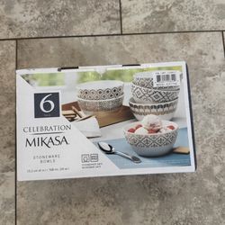 New Mikasa Stoneware Bowls 
