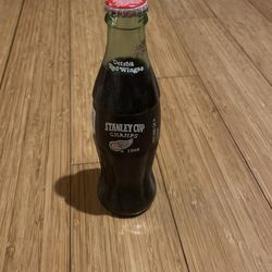 1998 Stanley Cup Coca-Cola Bottle Detroit Red Wings Champs